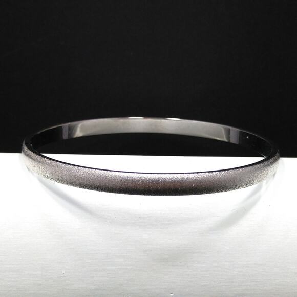 Vintage Monet Brushed Large Bangle Bracelet, Rhodium Plated, 1970s - Picture 3 of 10